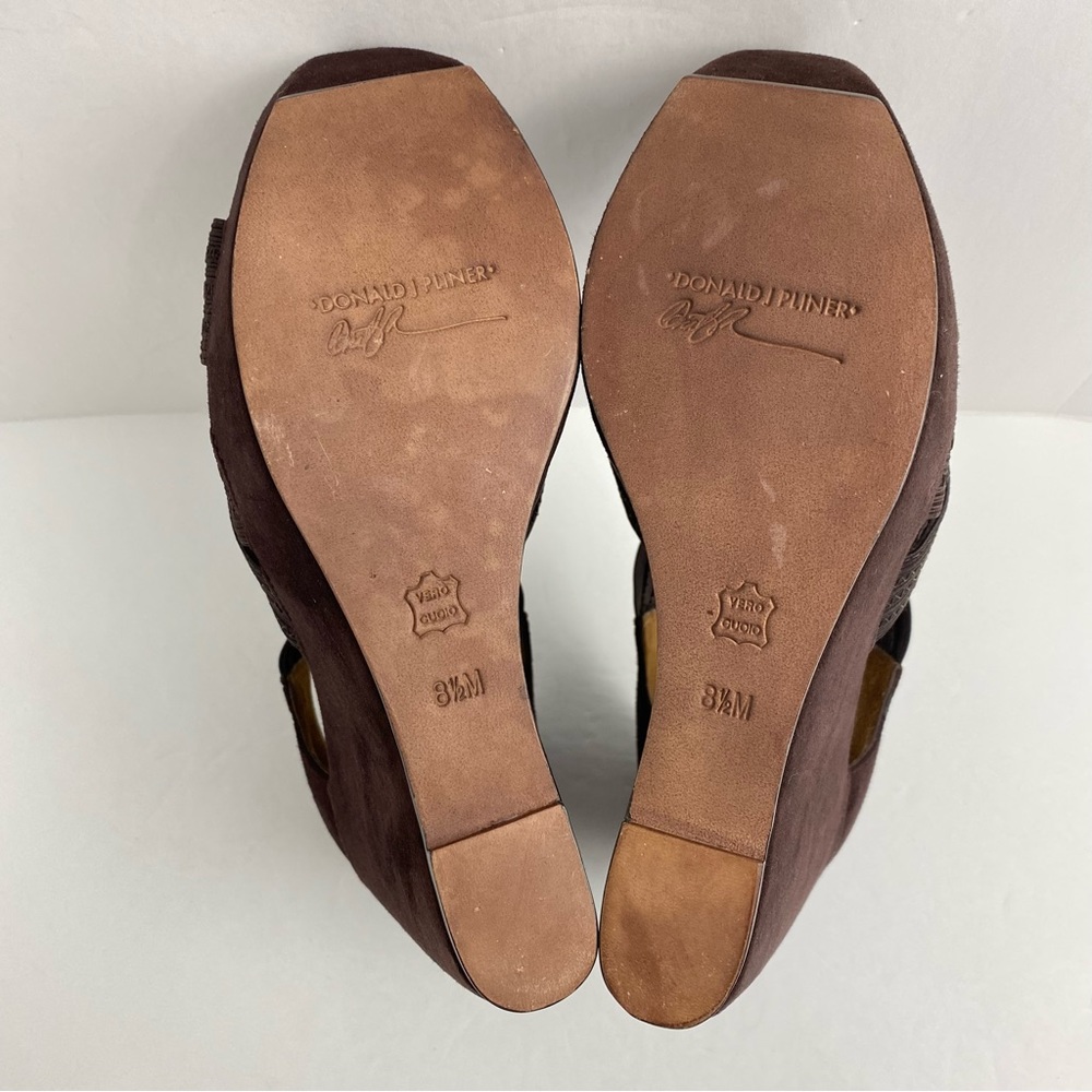 Donald J. Pliner size 8.5 Women’s Espresso Brown Suede Platform Wedge Sandals - Picture 6 of 7